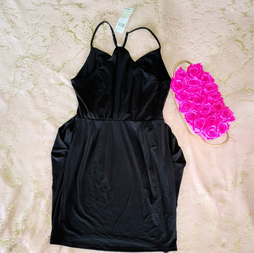 BCBG  drape dress with pockets - Picture 3 of 7